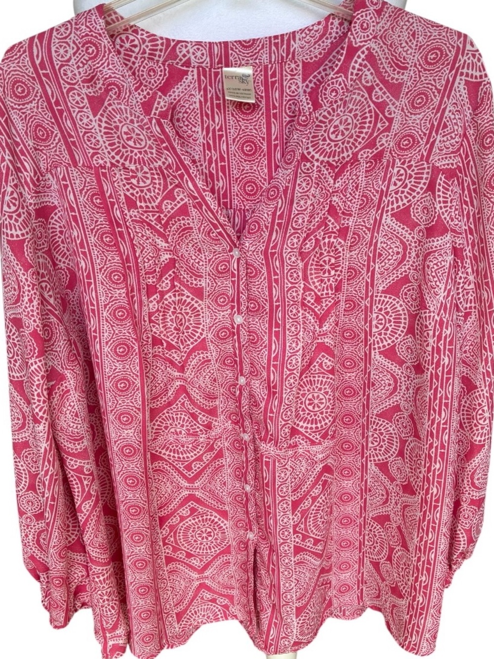 Terra & Sky Pink and White Printed Button-Front Blouse-3/4 Sleeve Length
